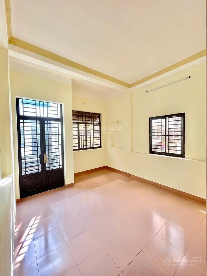 Bán nhà 64m2 trần huy liệu  trung tâm phú nhuận. xây 1 trệt 2 lầu, hẻm 5m hơn. giá chỉ 3 tỷ 400