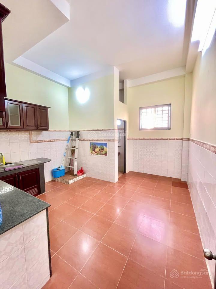 Bán nhà 64m2 trần huy liệu  trung tâm phú nhuận. xây 1 trệt 2 lầu, hẻm 5m hơn. giá chỉ 3 tỷ 400