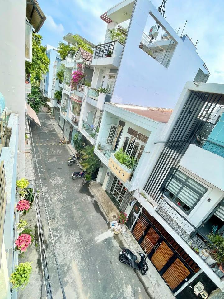 Bán nhà 64m2 trần huy liệu  trung tâm phú nhuận. xây 1 trệt 2 lầu, hẻm 5m hơn. giá chỉ 3 tỷ 400