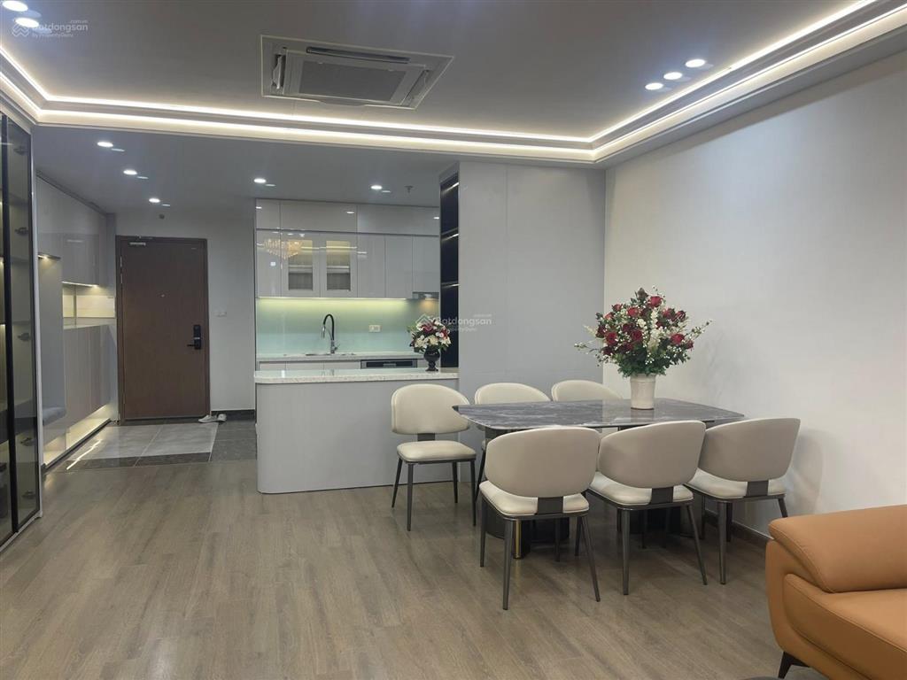 Bán căn hộ viện chiến lược dt 128,6m2 nhà 3 ngủ vào ở ngay. giá 9,8 tỷ