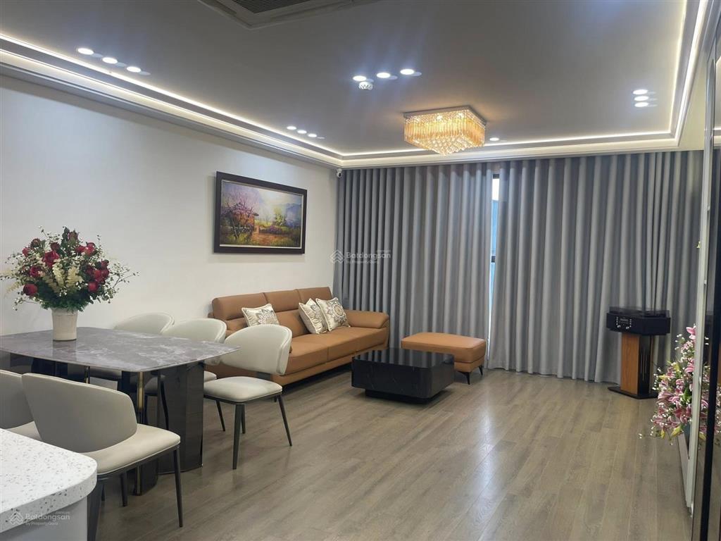 Bán căn hộ viện chiến lược dt 128,6m2 nhà 3 ngủ vào ở ngay. giá 9,8 tỷ