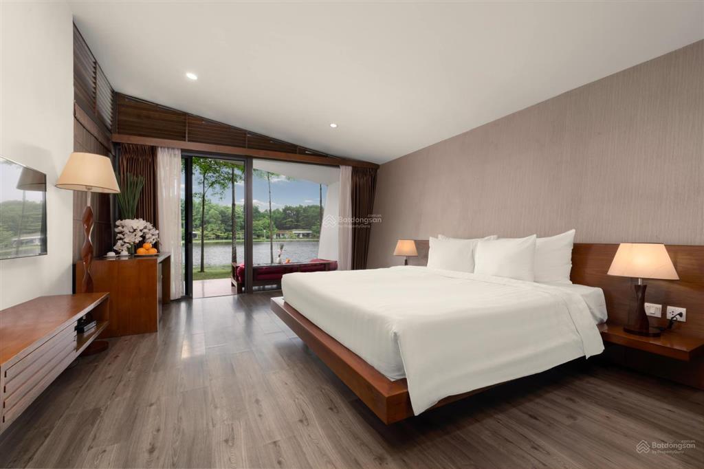 Bán forest villa vị trí mặt hồ đẹp nhất flamingo đại lải resort