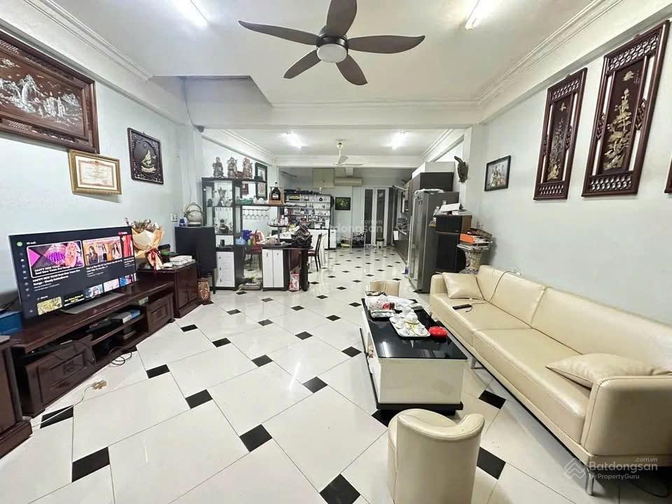 Siêu phẩm từ liêm  có nhà mặt phố  rẻ hơn mặt ngõ  dt 153m²  kinh doanh tốt  chỉ 23 tỷ