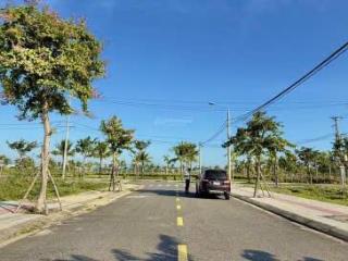 Chỉ 1tỷ3/100m2 sở hữu ngay đất nằm mặt tiền phùng hưng cách sân bay 5km,full thổ cư, sổ sẵn