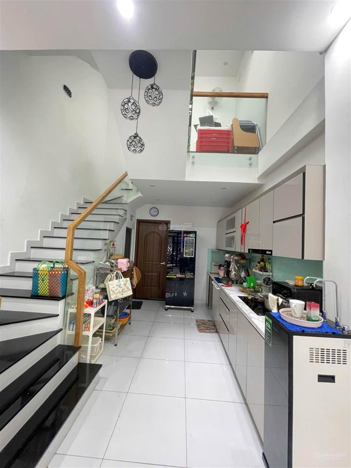 Bán nr view đẹp 3pn, 4wc, 70,7 m2 tại tỉnh lộ 10, quận 6, giá 6,25 tỷ