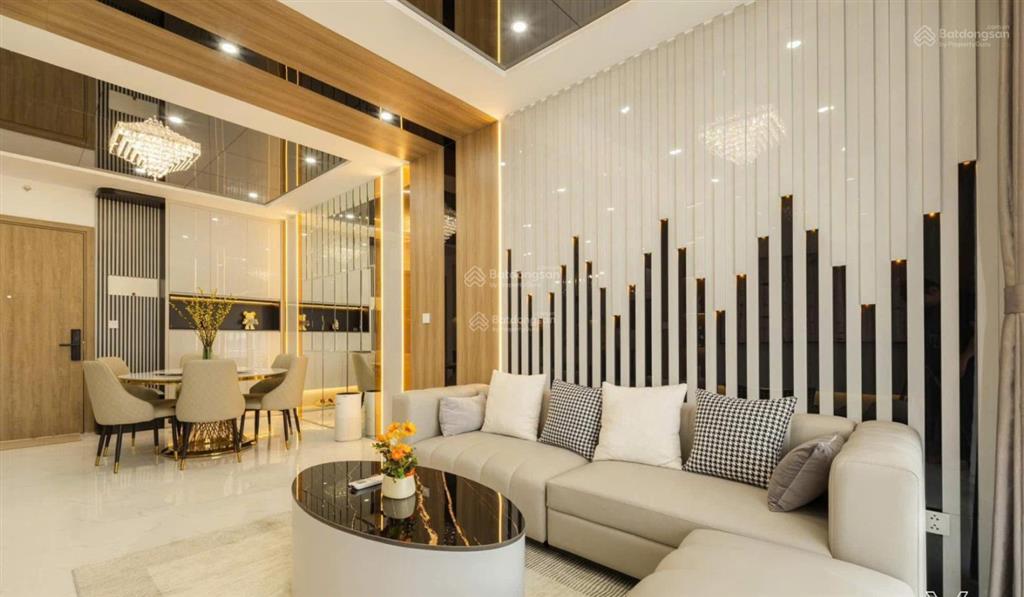 Bán căn góc, tầng 10, view đông nam, 3pn 117.3m2 giá 9 tỷ khu diamond celadon city, đầy đủ nội thất
