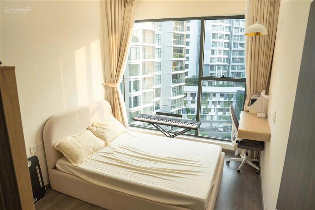 Bán căn 2pn tầng 10 khu diamond centery, celadon city, giá 7,8 tỷ (all in 102%), thanh toán giãn