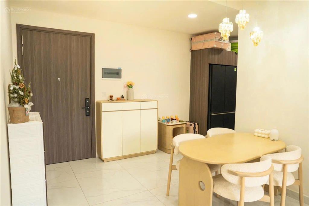 Bán căn 2pn tầng 10 khu diamond centery, celadon city, giá 7,8 tỷ (all in 102%), thanh toán giãn