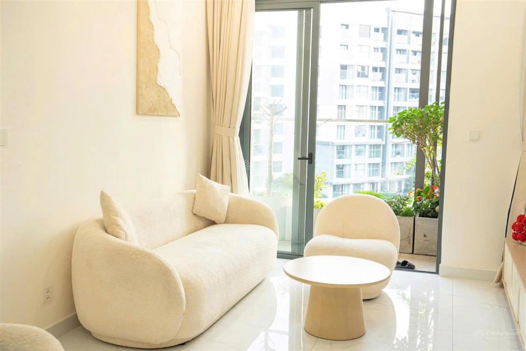 Bán căn 2pn tầng 10 khu diamond centery, celadon city, giá 7,8 tỷ (all in 102%), thanh toán giãn