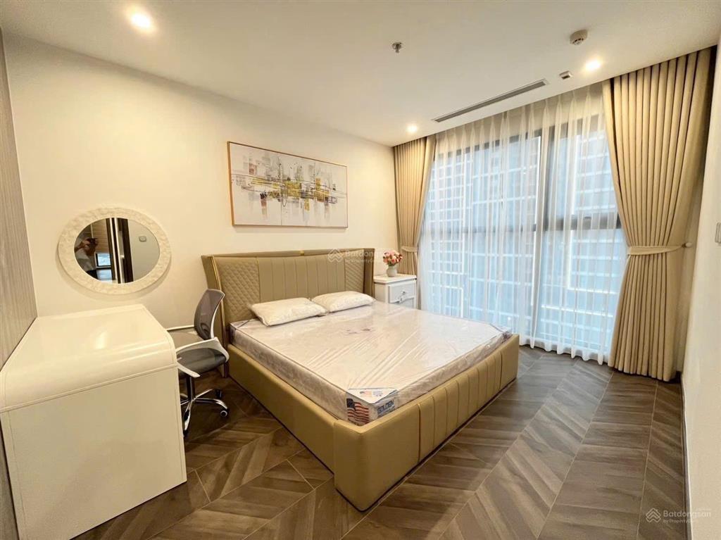 Gấp cho thuê căn 1pn+ trục căn đẹp nhất os1
dt 53m2
là trái tim của vinhomes grand park