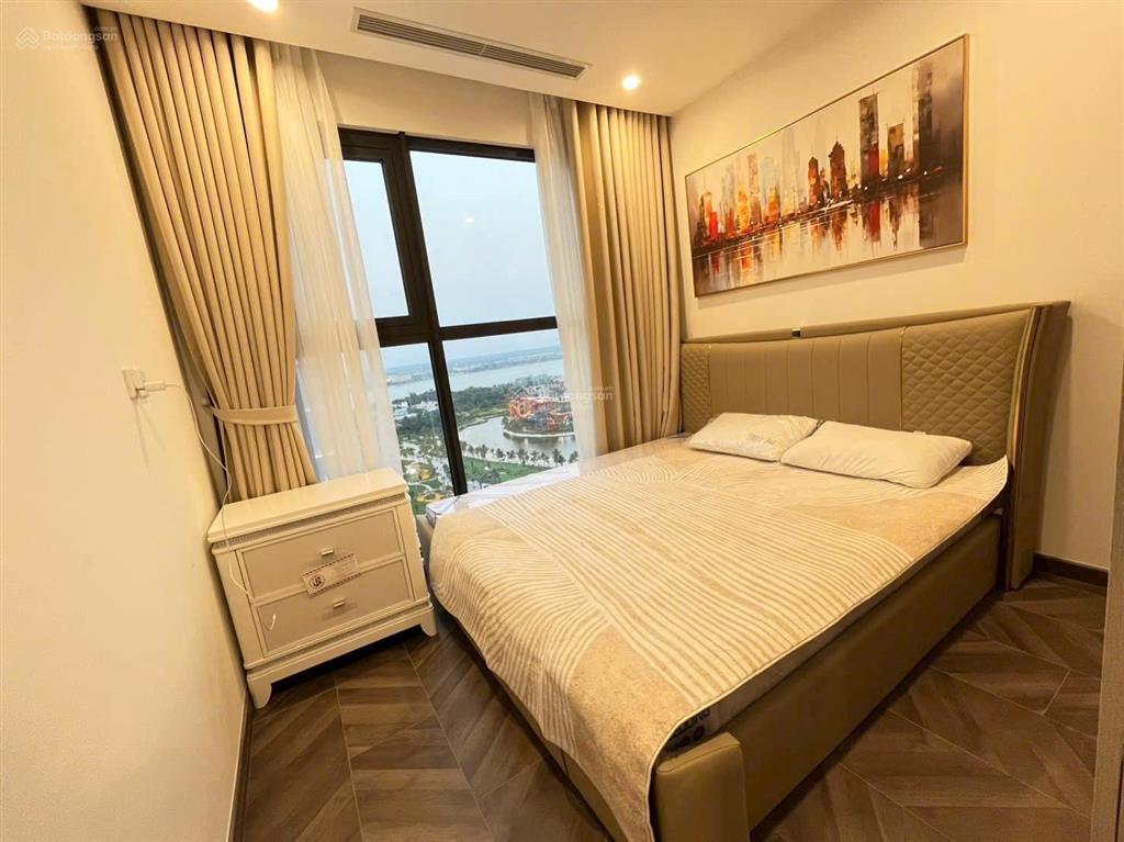 Gấp cho thuê căn 1pn+ trục căn đẹp nhất os1
dt 53m2
là trái tim của vinhomes grand park