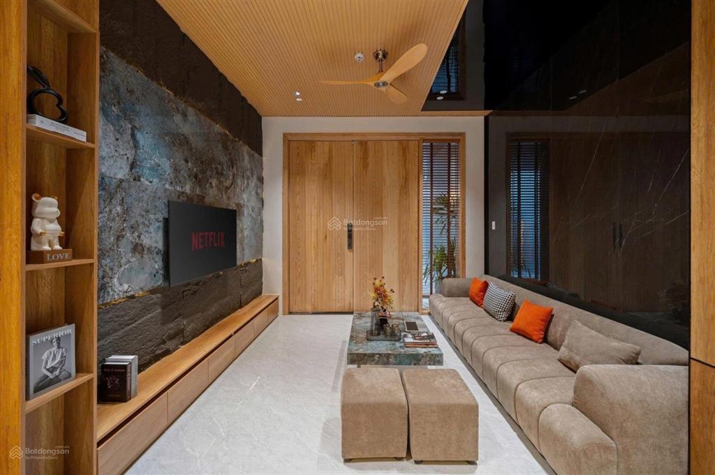 Bán villa sơn trà full nội thất dòng tiền sẵn cho thuê ổn chỉ nhỉnh 18 tỷ dòng tiền 120  150 tr