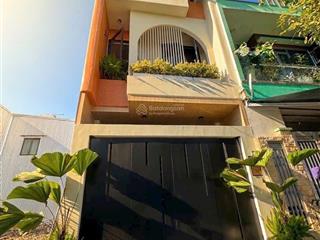 Bán siêu phẩm nhà 4 tầng, full nội thất xịn sò, như khách sạn 5 sao, có hồ bơi mini trong nhà 10,**