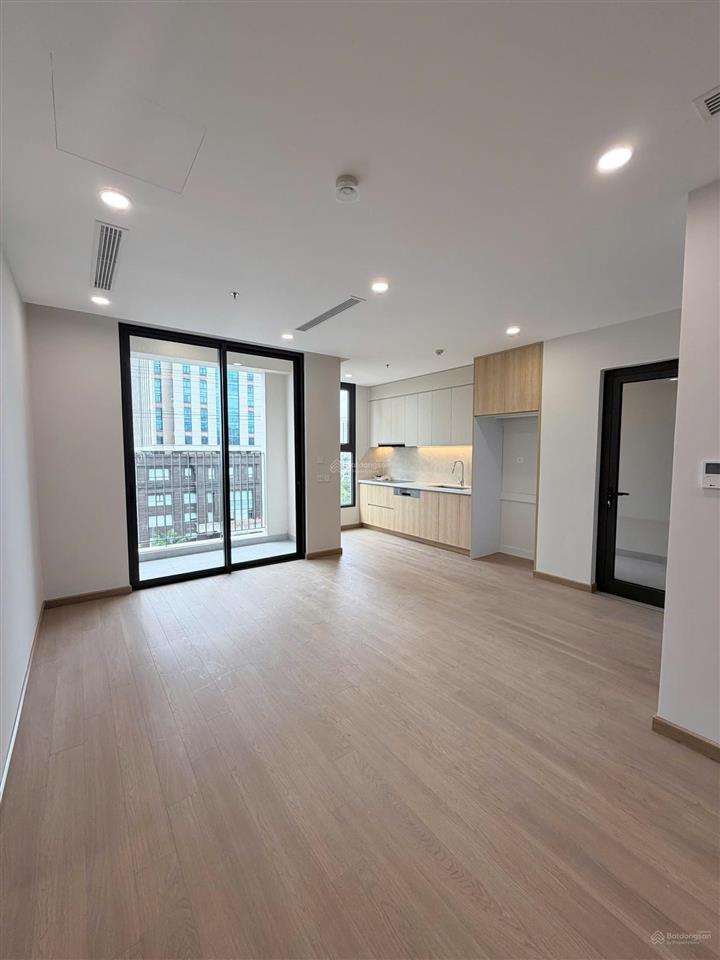 Cho thuê căn hộ 75m2, 12 triệu vnd tại the charm an hưng, 2pn, 2wc, hướng đông nam