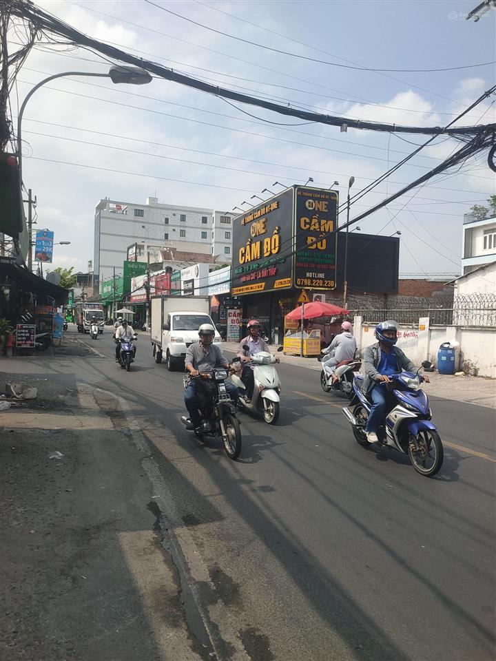 Chủ nhiệt cần bán giảm giá cả 1 tỷ đồng bán nhà mặt tiền kinh doanh. nhà ngay đỗ xuân hợp. ga metro