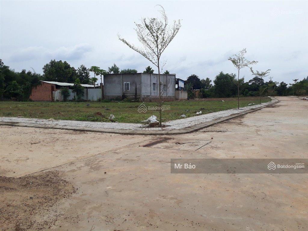 Chính chủ cần bán lô đất đẹp vuông vức 100m2 ngay chợ sông trầu,  0903 421 ***