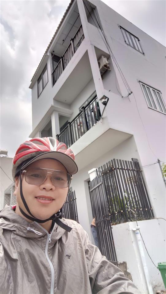 Bán nhà bình tân, 3 tầng, 4 x 10, đường bùi tư toàn, hẻm xe hơi, nhỉnh 4 tỷ nhỏ