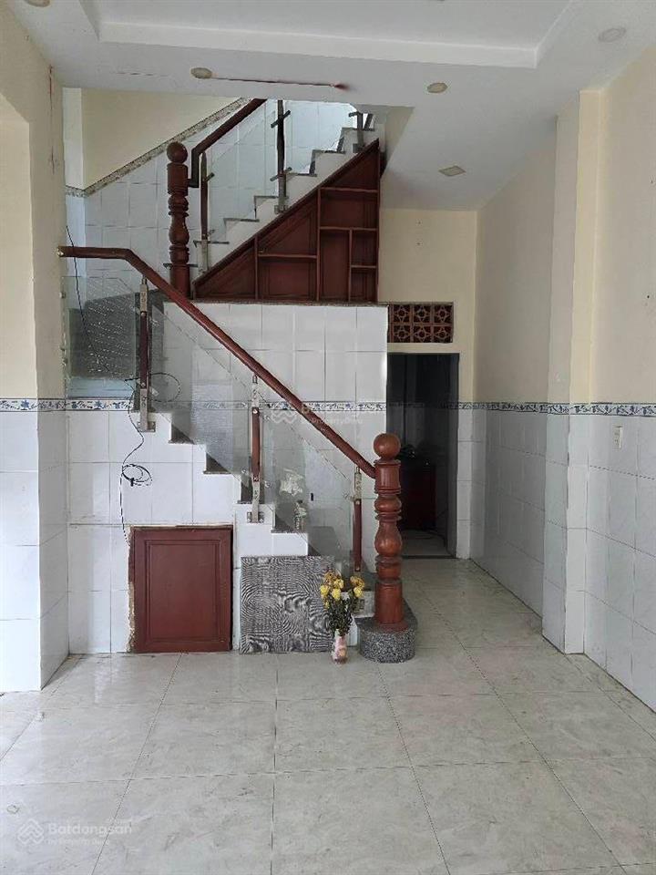 Bán nhà bình tân, 3 tầng, 4 x 10, đường bùi tư toàn, hẻm xe hơi, nhỉnh 4 tỷ nhỏ