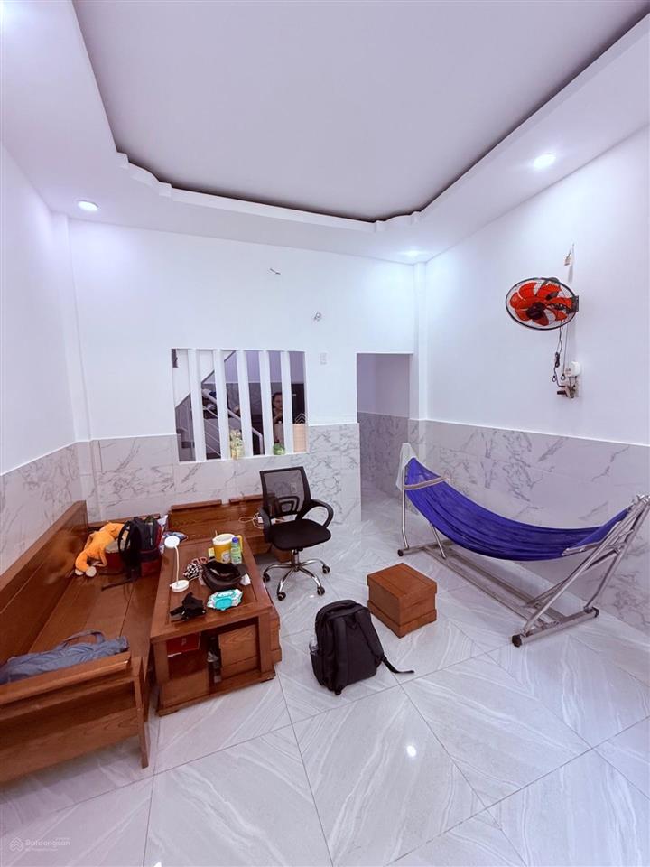 Bán nhà quận 6, 2 tầng, đường hậu giang, dt 42m2, hẻm trước nhà 3m, nhỉnh 4