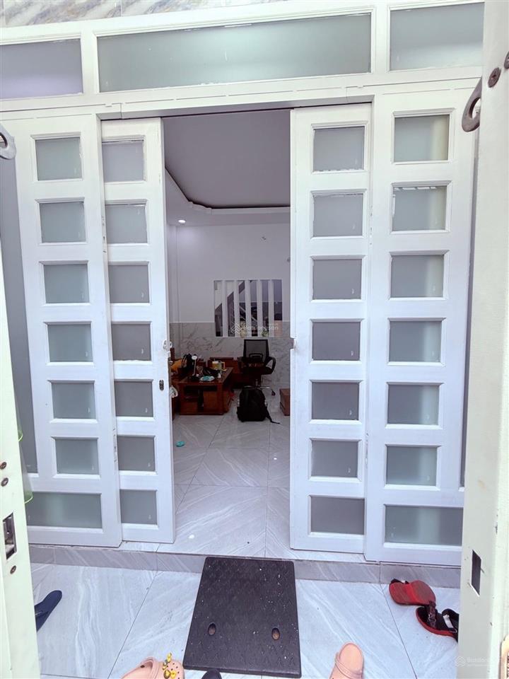 Bán nhà quận 6, 2 tầng, đường hậu giang, dt 42m2, hẻm trước nhà 3m, nhỉnh 4