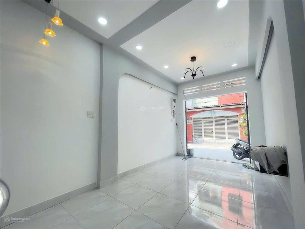 Bán nhà tân phú, 2 tầng, dt 26m2, đường thoại ngọc hầu, hẻm xe hơi, nhỉnh 3 tỷ 7