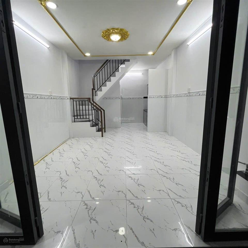 Bán nhà bình tân, 2 tầng, dt 28m2, đường bình trị đông, hẻm thông thoáng, nhỉnh 2 tỷ 4