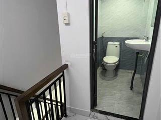 Bán nhà bình tân, 2 tầng, dt 28m2, đường bình trị đông, hẻm thông thoáng, nhỉnh 2 tỷ 4