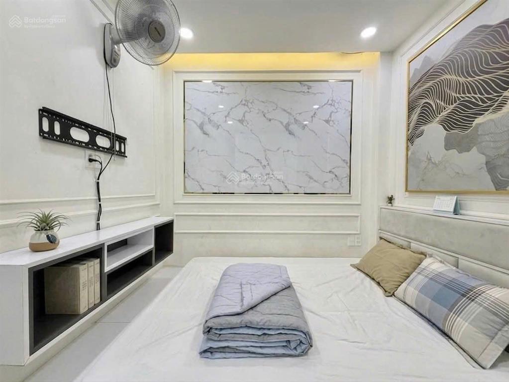 Nhà mặt tiền nguyễn văn đậu  chính chủ bán gấp  full nội thất  23 tỷ tl