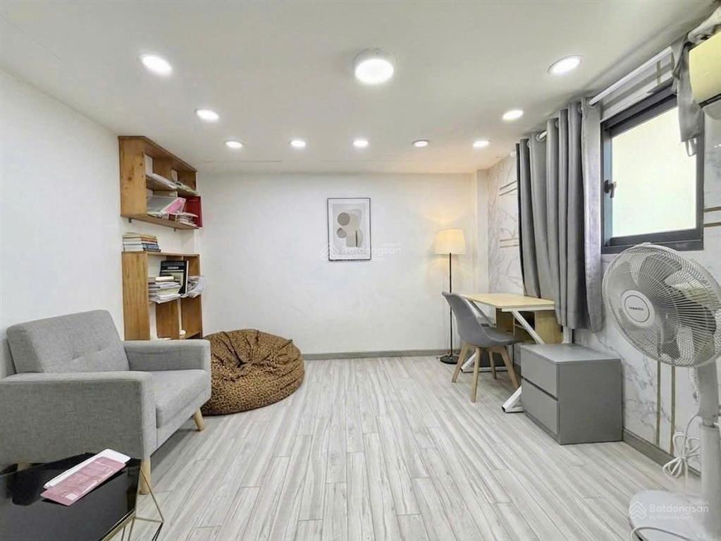 Nhà mặt tiền nguyễn văn đậu  chính chủ bán gấp  full nội thất  23 tỷ tl