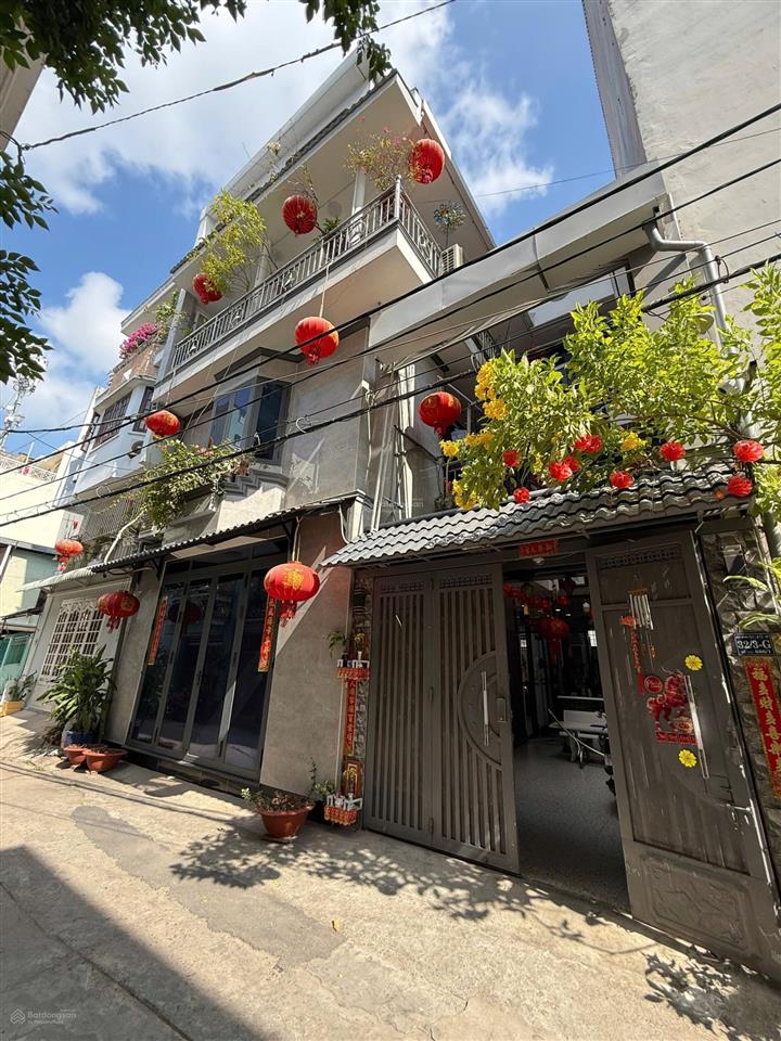 Nhà rộng đẹp đối diện bờ kè hẻm 32 cầu bùi đình tuý