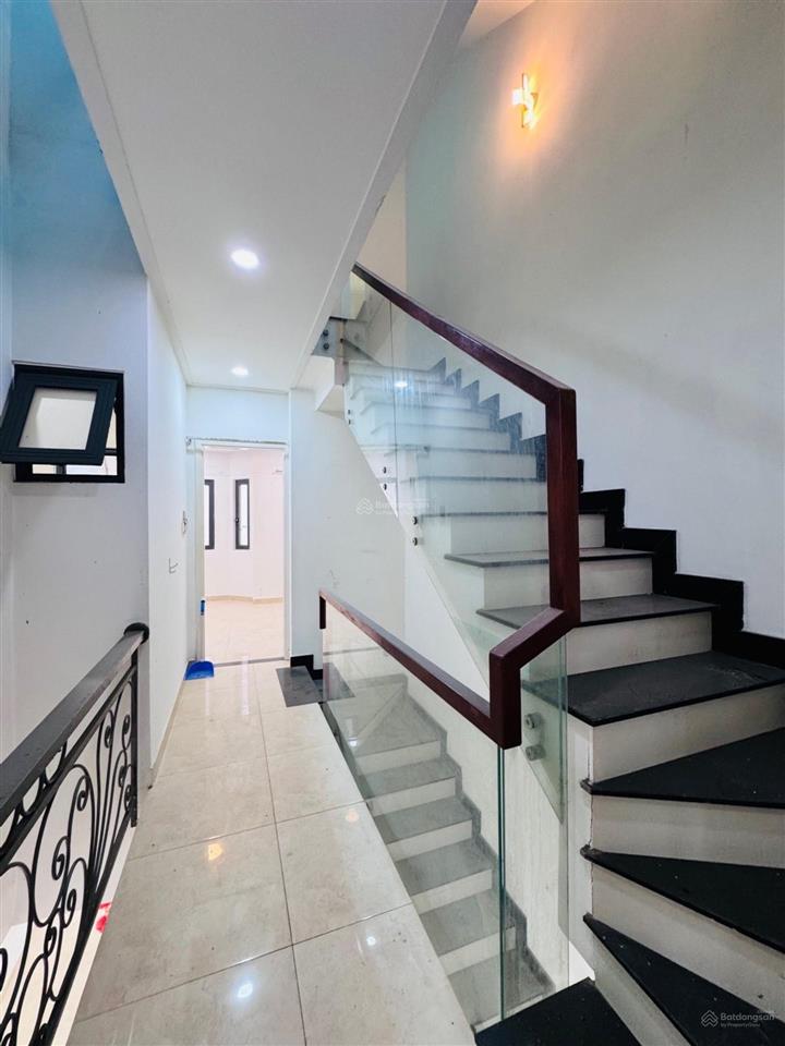 Nhà mới  hẻm hơn 4m  gần mặt tiền  nguyễn thượng hiền  p5  bình thạnh