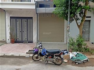 Chính chủ bán nhà đất sổ đỏ chính chủ  diện tích 44,8m² gõ 172 phú diễn