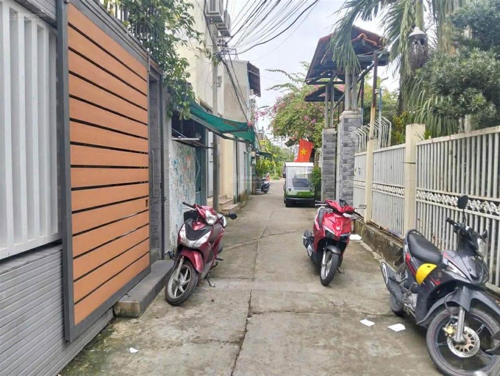 Bán nhà lâm văn bền q7  ngang 8.3m (105m2)  1 trệt 1 lầu 4pn  giá 6.x tỷ