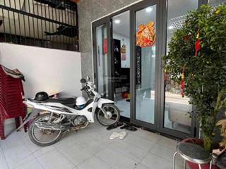 Bán nhà c4 mới đẹp  huỳnh tấn phát . q7  dt 75m2 (4.2x18m) 6 tỷ