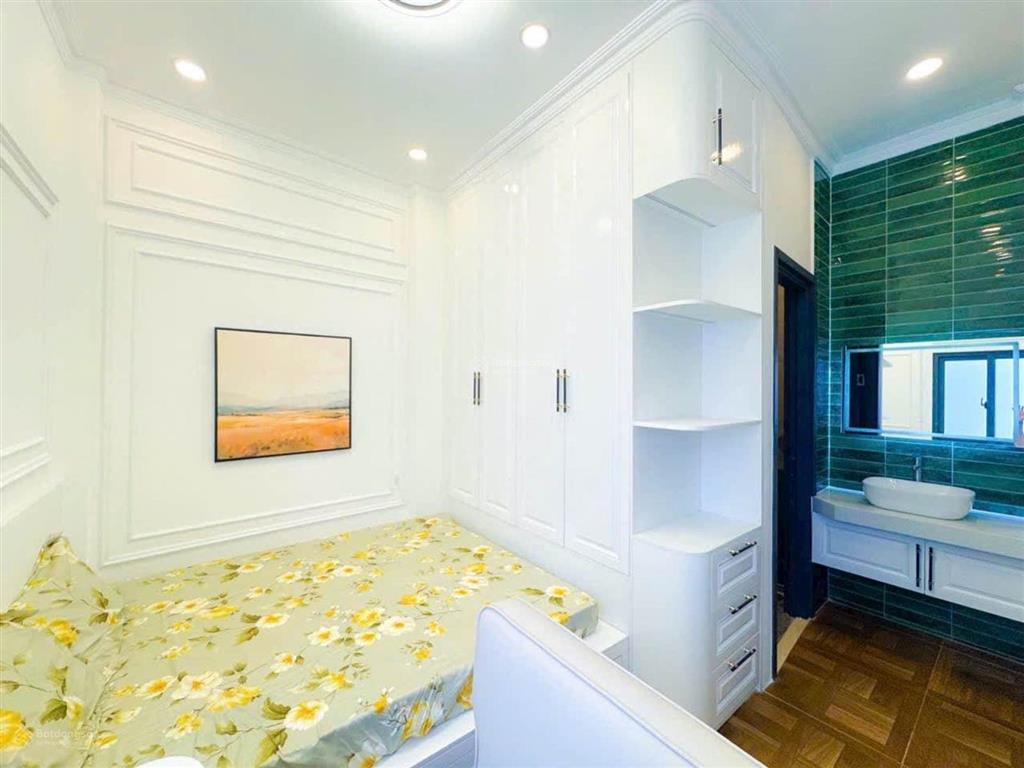 Bán nhà căn góc huỳnh tấn phát q7  72m2  có thang máy  ngang 8m  giá 8.8 tỷ