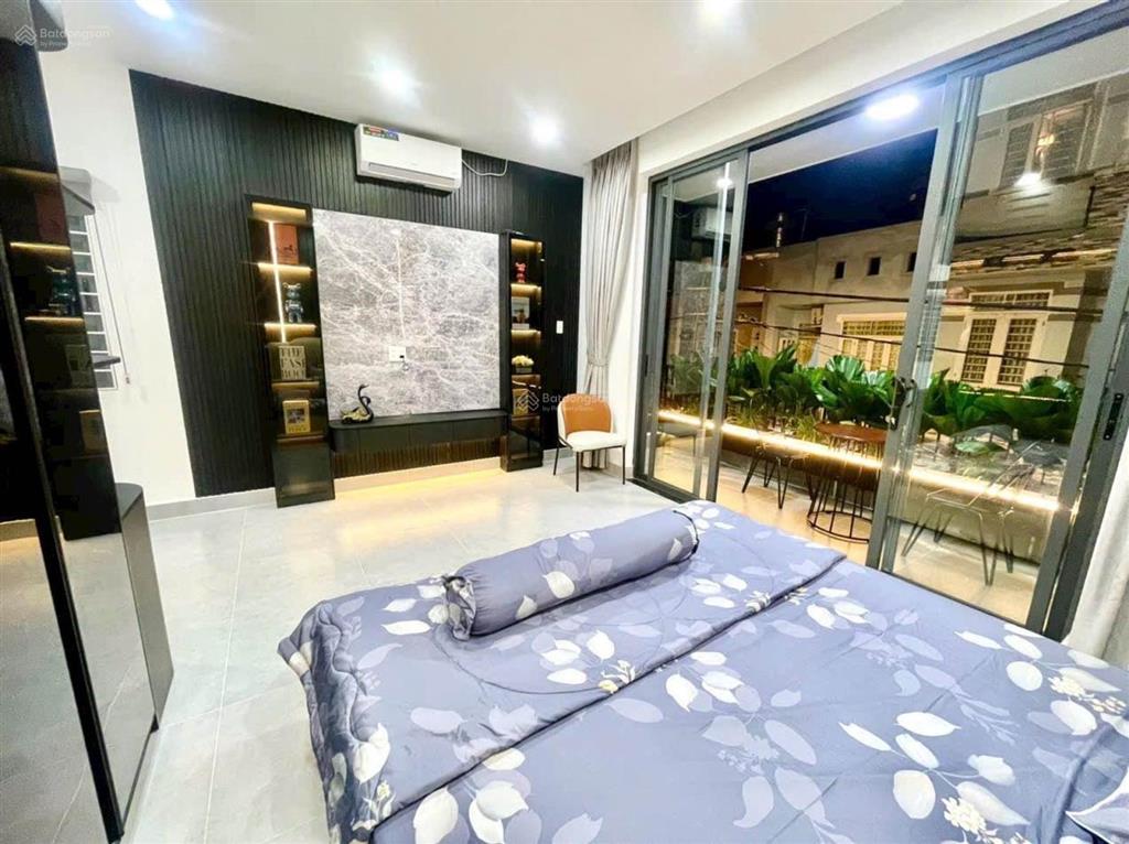 Đào tông nguyên hẻm xe tải quay đầu ngang khủng 7m tốt nhất khu vực