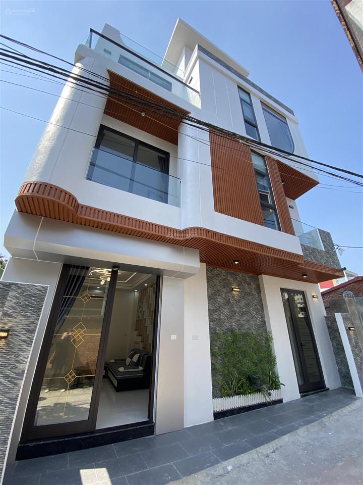 Sơn tây  bán nhà mới xây 100% full đồ  ô tô vào tận cửa  giá có thương lượng. diện tích 50,2m2