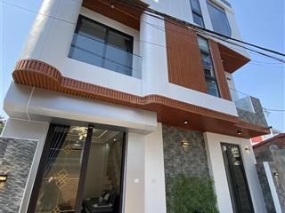 Sơn tây  bán nhà mới xây 100% full đồ  ô tô vào tận cửa  giá có thương lượng. diện tích 50,2m2