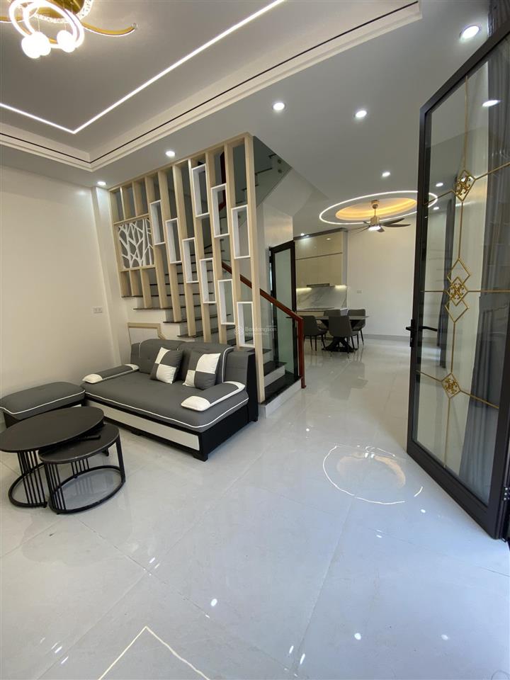 Sơn tây  bán nhà mới xây 100% full đồ  ô tô vào tận cửa  giá có thương lượng. diện tích 50,2m2
