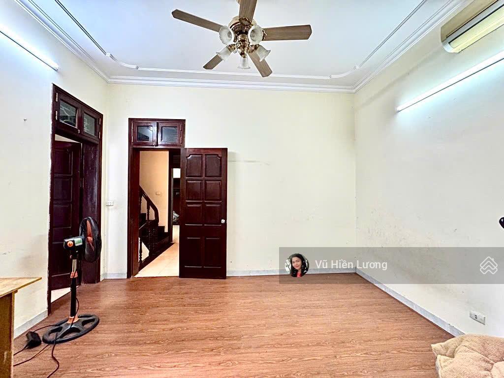 Chính chủ gửi bán nhà ô tô thông phố vệ hồ. diện tích 92.3m². mặt tiền lý tưởng ở và kinh doanh