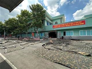 Cho thuê 2.800m2 dtsd,q tân bình,trần cao 4,5m,pccc đầy đủ,ko giới hanh ngành nghề,tl chính chủ
