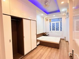 Cho thuê nhà nguyên căn 5 phòng ngay cao đạt, trần hưng đạo, q1.