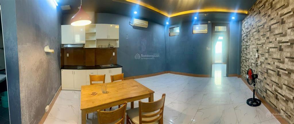 Cho thuê ch diện tích 5mx13m, có ban công rộng, huỳnh tấn phát, q7, full nội thất, giá 7 triệu
