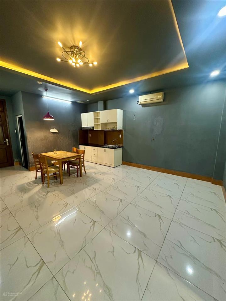 Cho thuê ch diện tích 5mx13m, có ban công rộng, huỳnh tấn phát, q7, full nội thất, giá 7 triệu