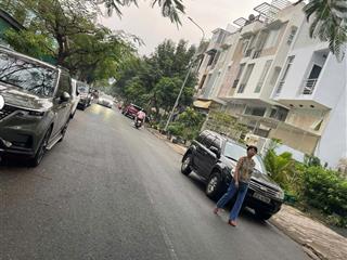 Bán đất tại đường lâm văn bền, diện tích 6.5x18m nở hậu 6.8m, sổ hồng, tặng gpxd 7 tầng
