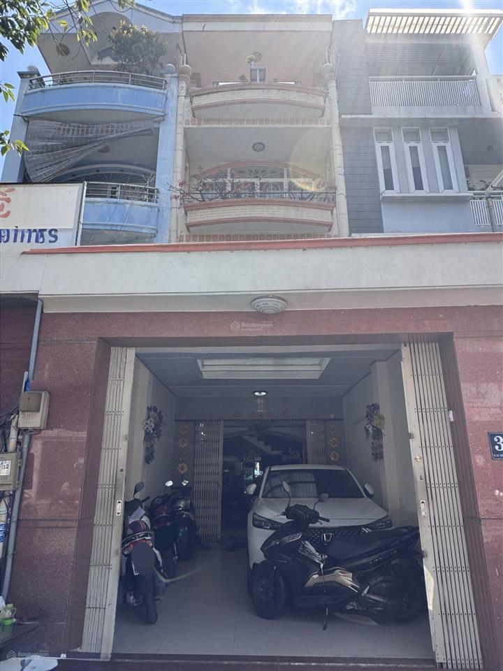 Bán nhà mặt tiền dương quang đông (khu hành chính q.8), dt 93m2, đường lớn 32m, 24 tỷ