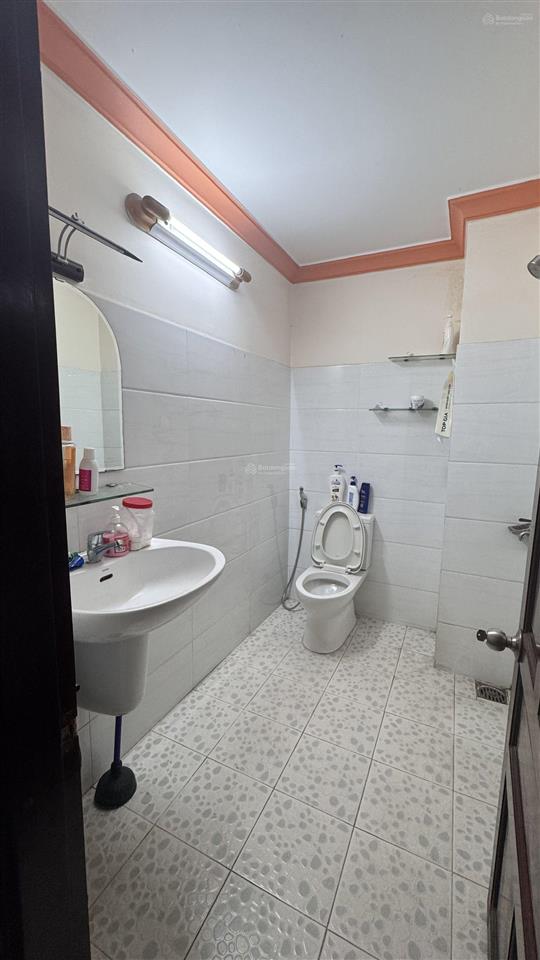 Bán nhà mặt tiền dương quang đông (khu hành chính q.8), dt 93m2, đường lớn 32m, 24 tỷ