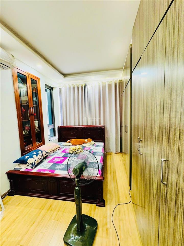 Bán nhà mặt phố chùa quỳnh  hai bà trưng hơn 13 tỷ  dt 33m x5 tầng mặt phố  kinh doan