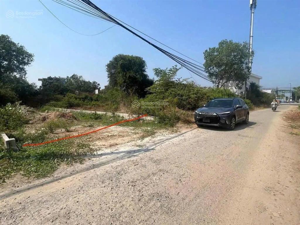Bán đất ngộp ngang 7 cách biển chỉ 300m giá rẻ hơn thị trường 300tr
