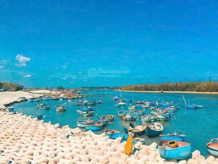 Bán đất ngộp ngang 7 cách biển chỉ 300m giá rẻ hơn thị trường 300tr